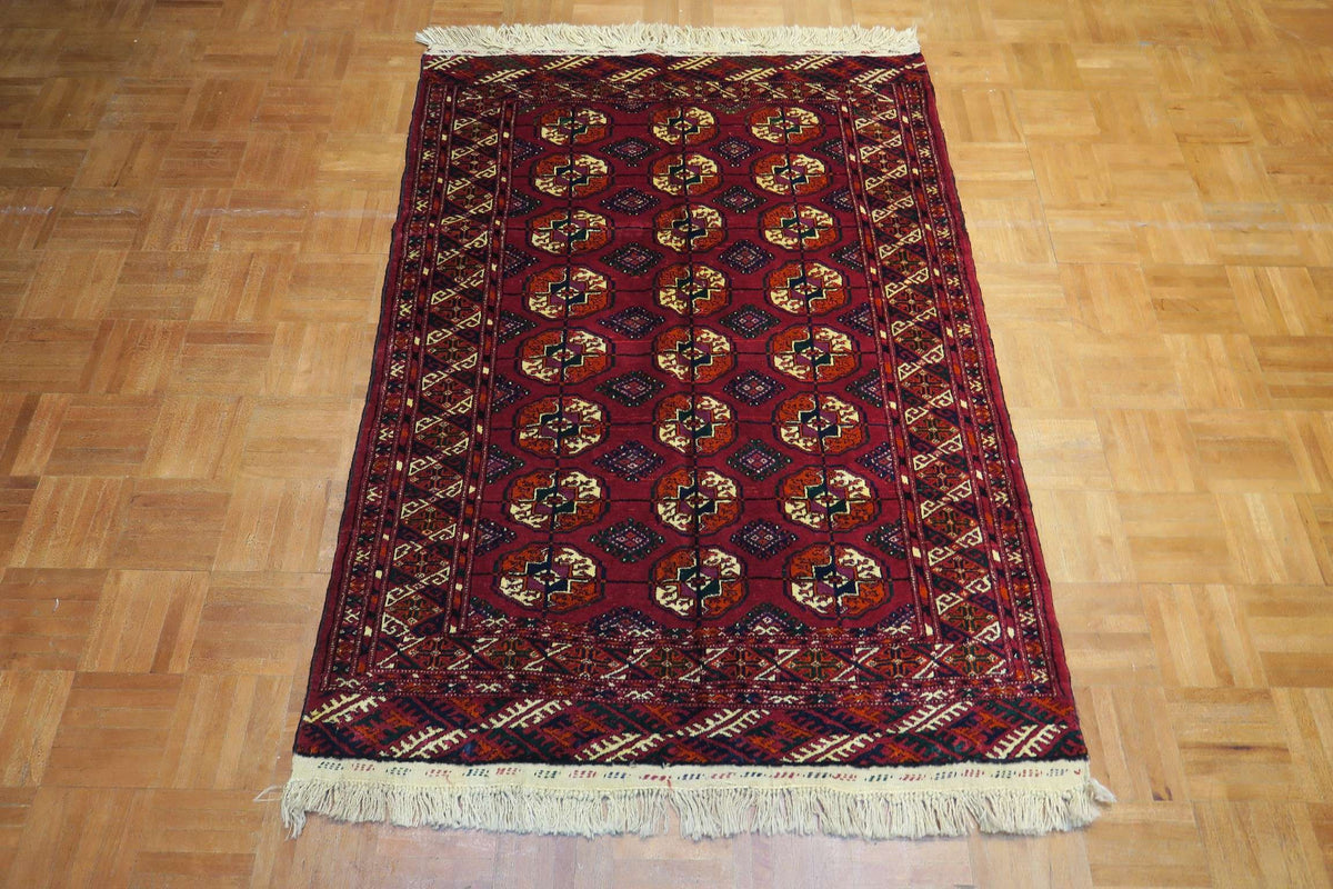 4'9'' x 3'5'' Persian Turkeman Rug