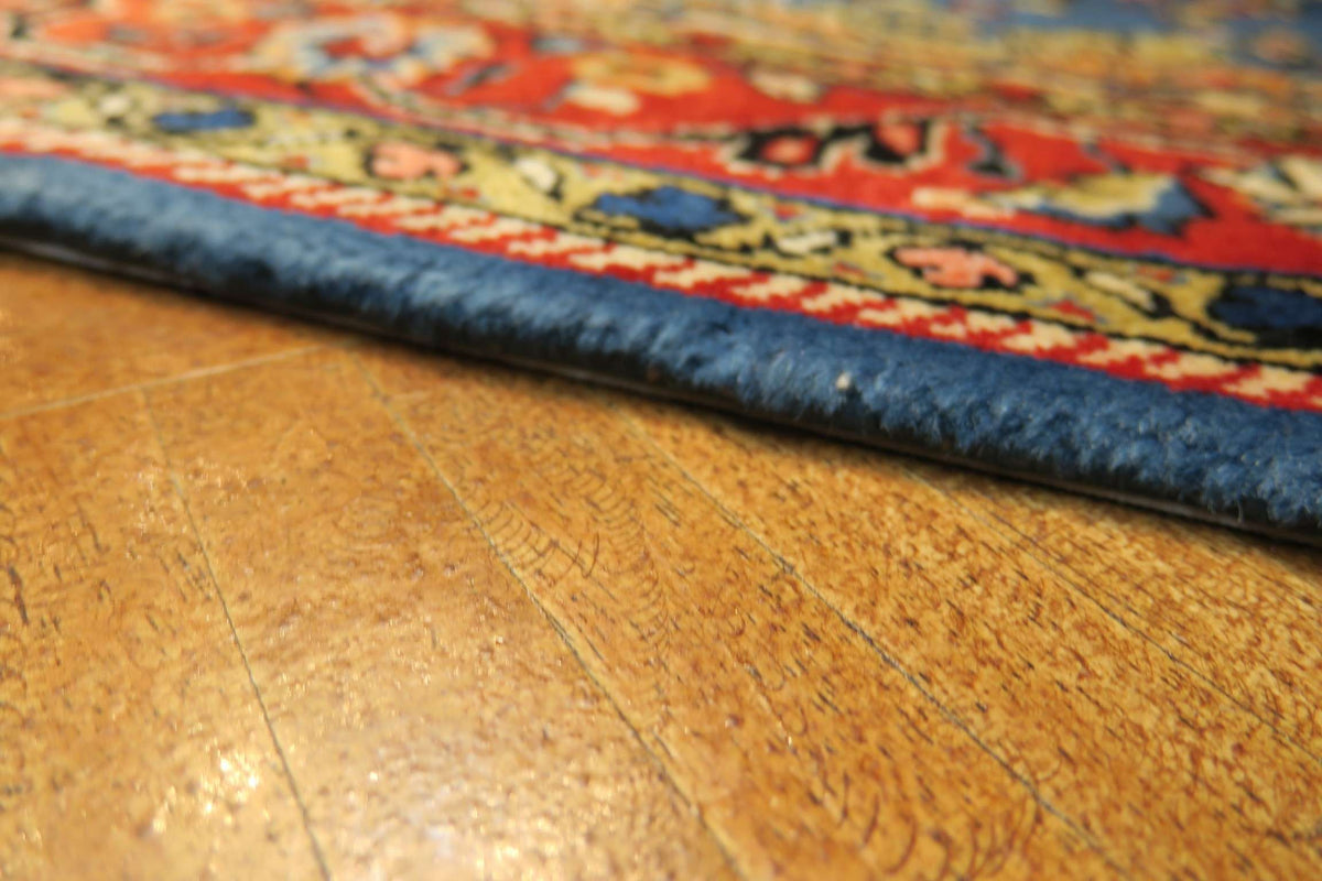 3'3'' x 5'2'' Persian Sarouk Rug
