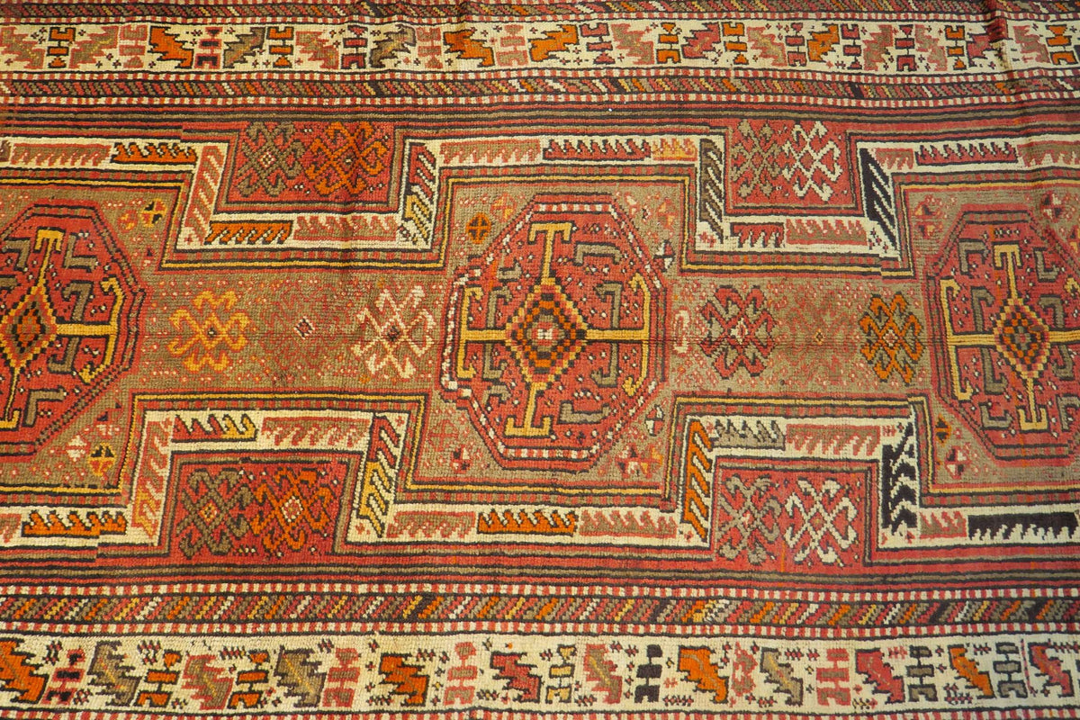 3'6'' x 11'2'' Persian Shiraz Rug