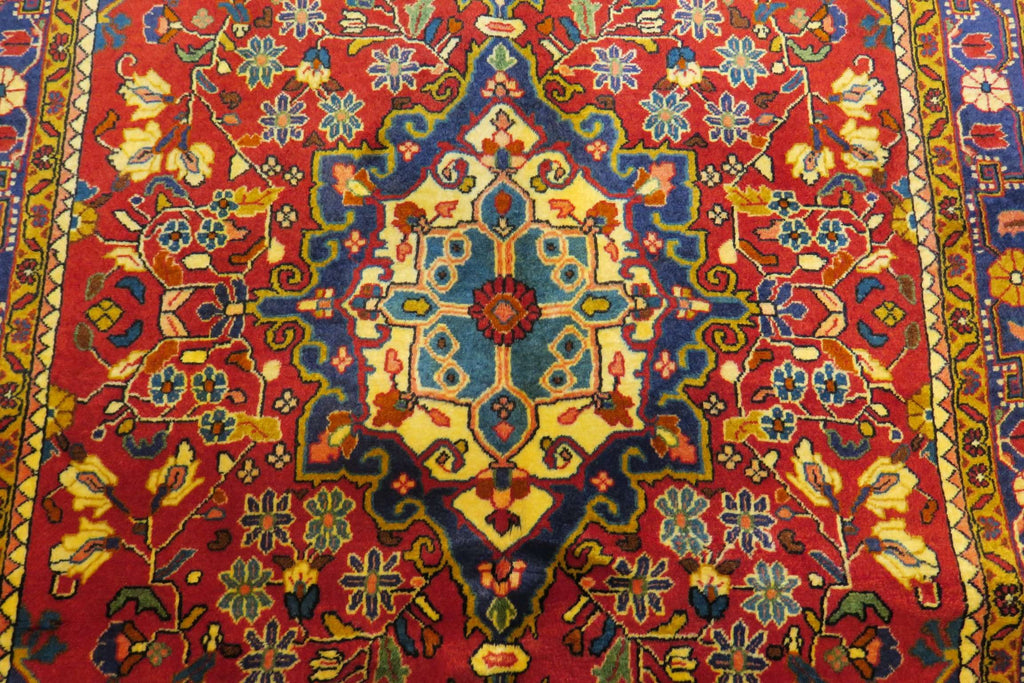 3'6'' x 5'4'' Persian Jozan Rug