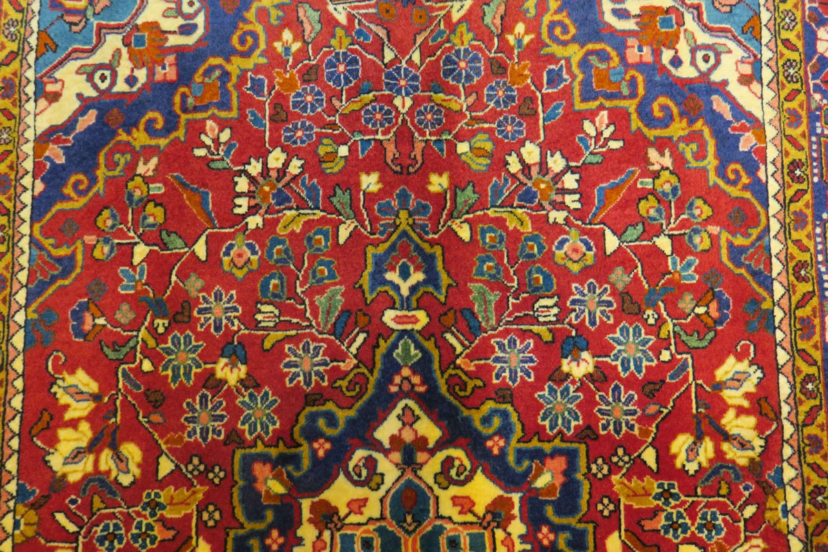 3'6'' x 5'4'' Persian Jozan Rug
