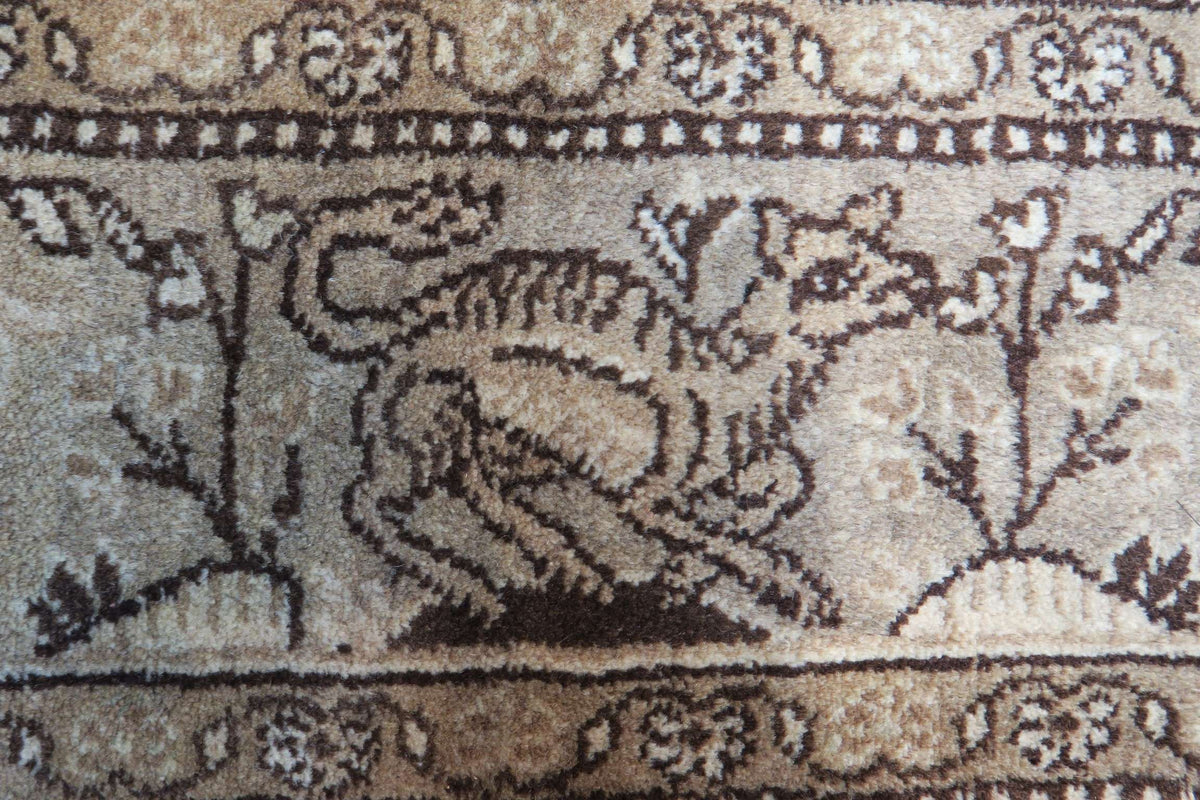 3'5'' x 5'4'' Persian Qoumsheh Rug