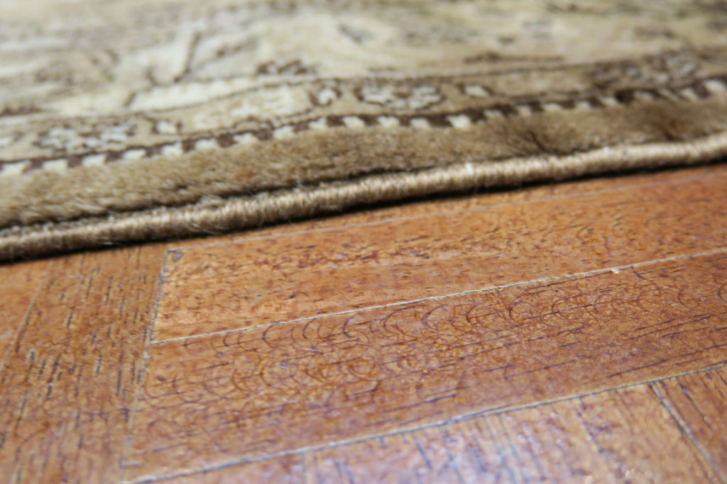 3'5'' x 5'4'' Persian Qoumsheh Rug