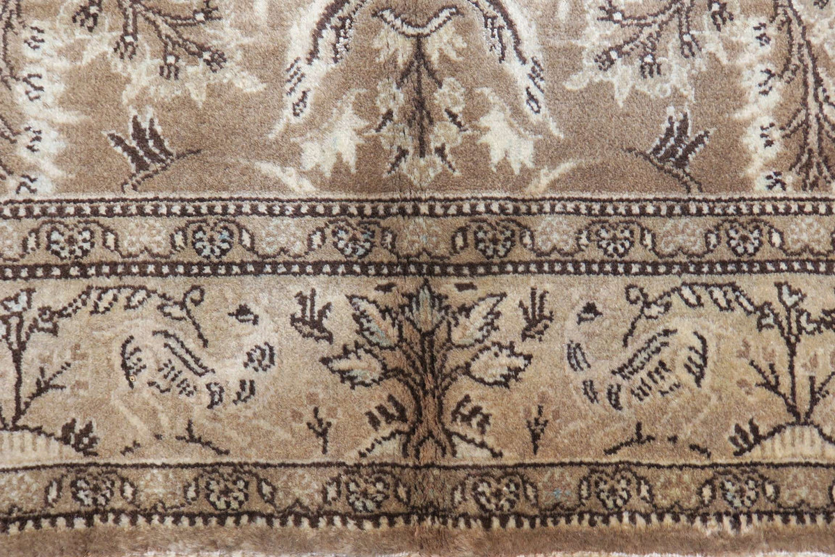 3'5'' x 5'4'' Persian Qoumsheh Rug