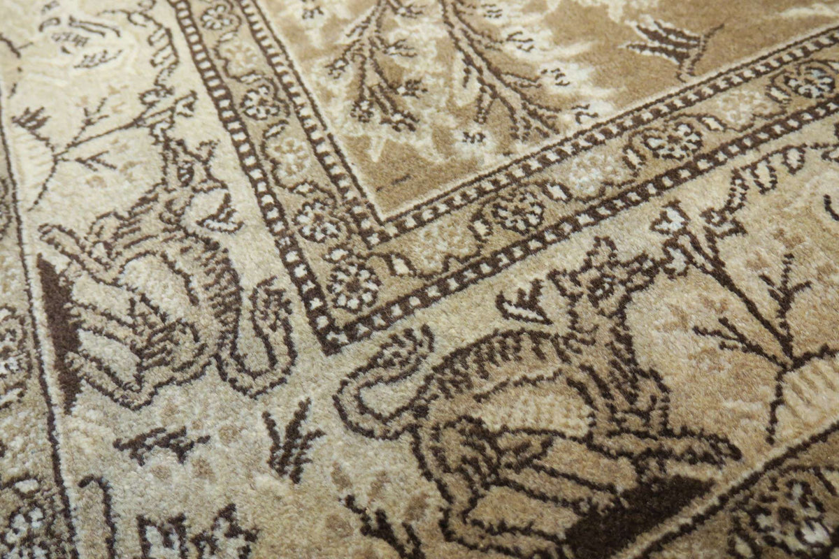 3'5'' x 5'4'' Persian Qoumsheh Rug