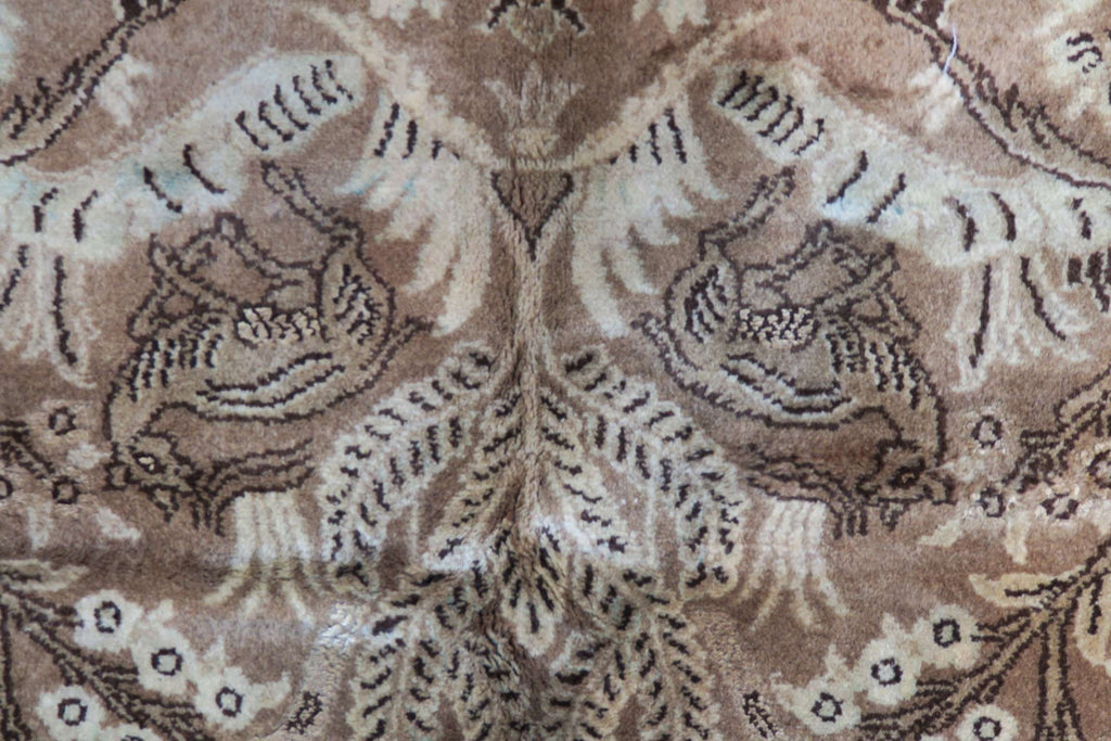 3'5'' x 5'4'' Persian Qoumsheh Rug