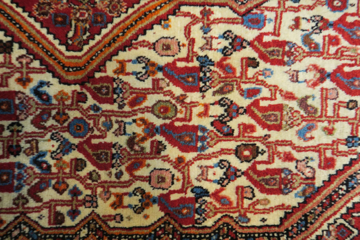 3'6'' x 5'4'' Persian Jozan Rug