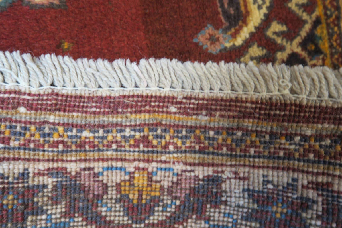 3'4'' x 4'10'' Persian Shiraz Rug