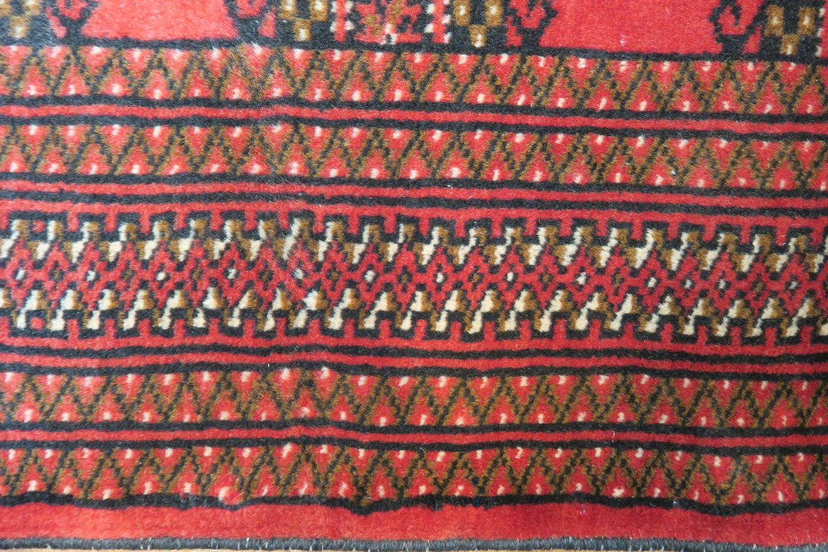 3'2'' x 4'8'' Persian Turkeman Rug