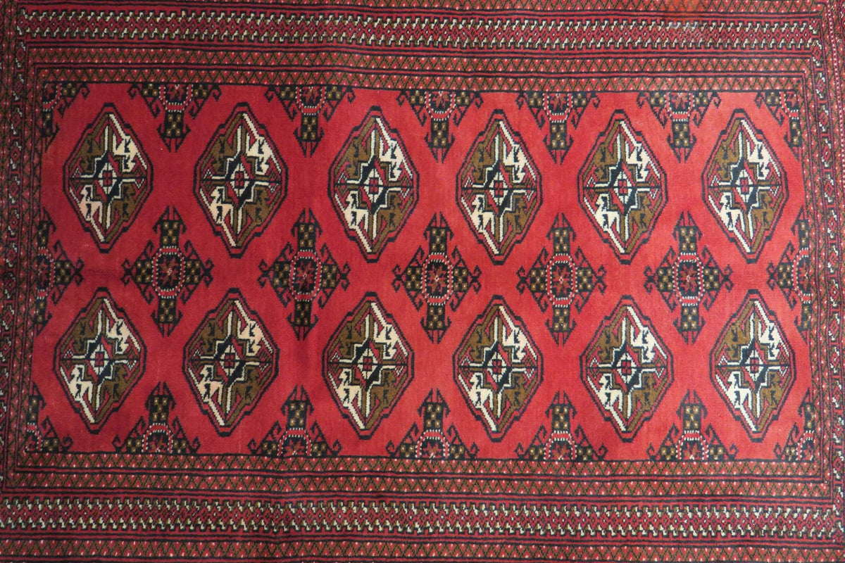 3'2'' x 4'8'' Persian Turkeman Rug