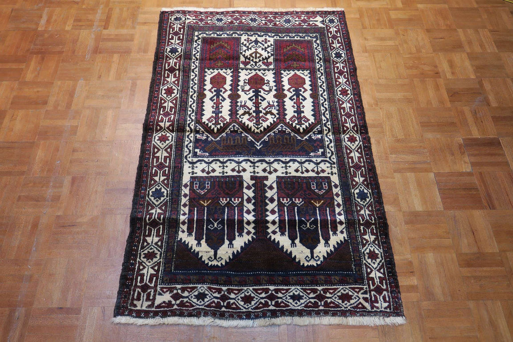 2'9'' x 4'6'' Persian Baluch Rug