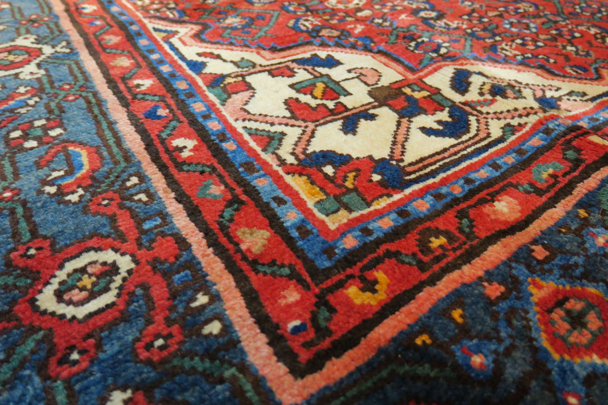 6'9'' x 10'3'' Persian Hamadan Rug