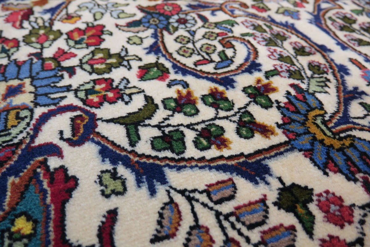 6'8'' x 10'4'' Persian Tabriz Rug