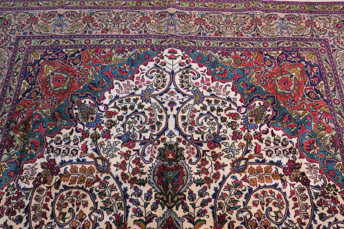 6'8'' x 10'4'' Persian Tabriz Rug