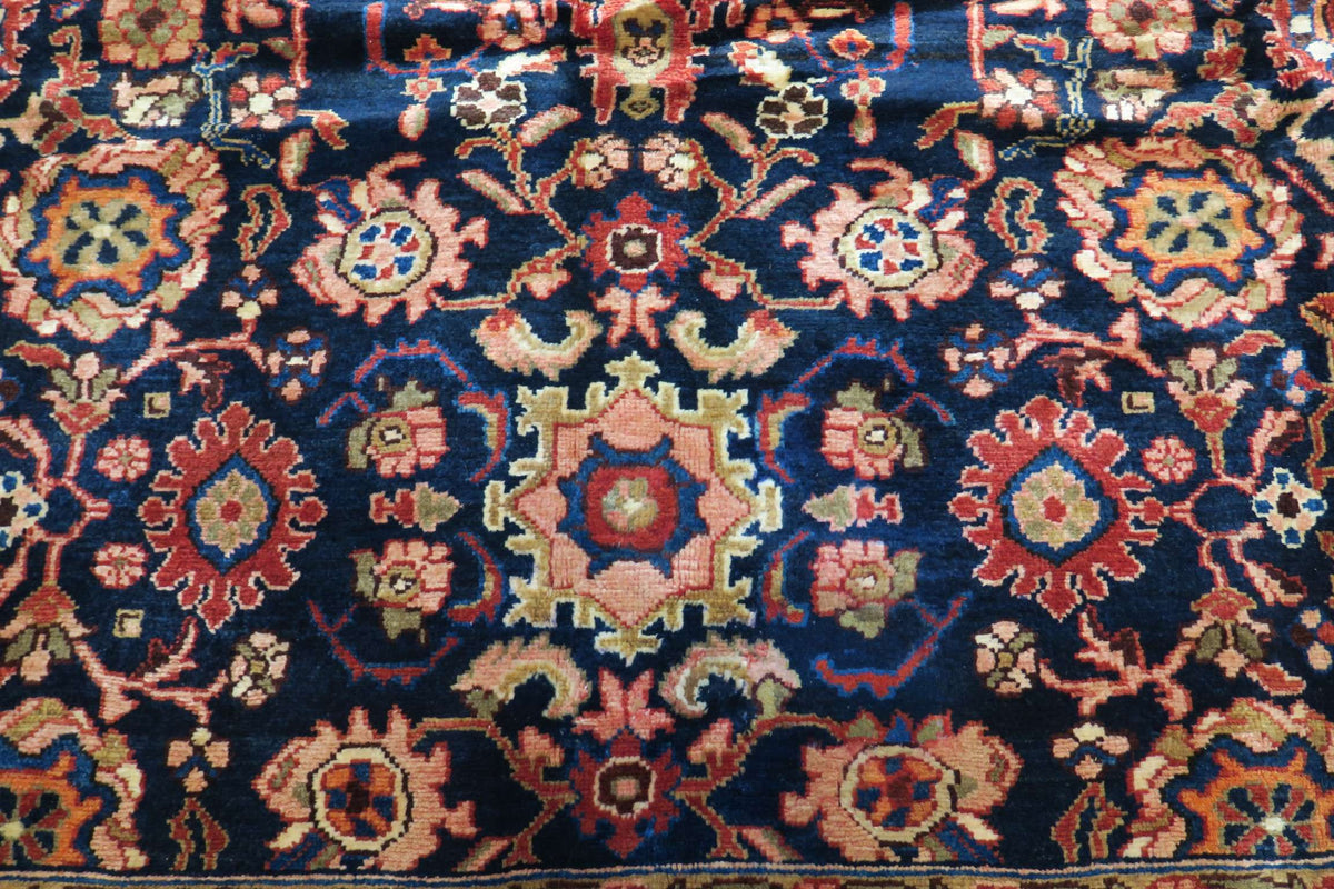 6'9'' x 9'9'' Persian Hamadan Rug