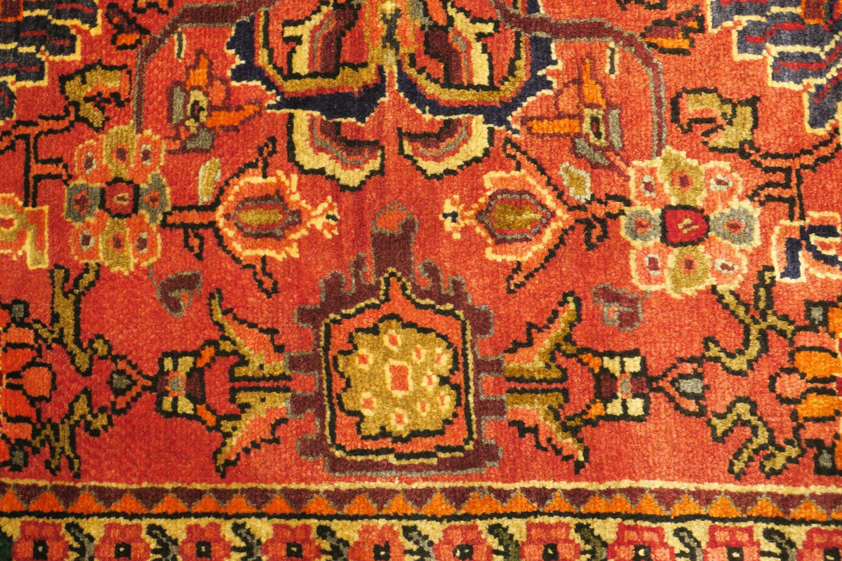 7'0'' x 9'5'' Persian Hamadan Rug