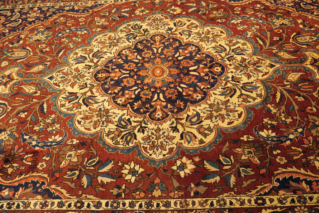 6'9'' x 11'1'' Persian Bakhtiar Rug