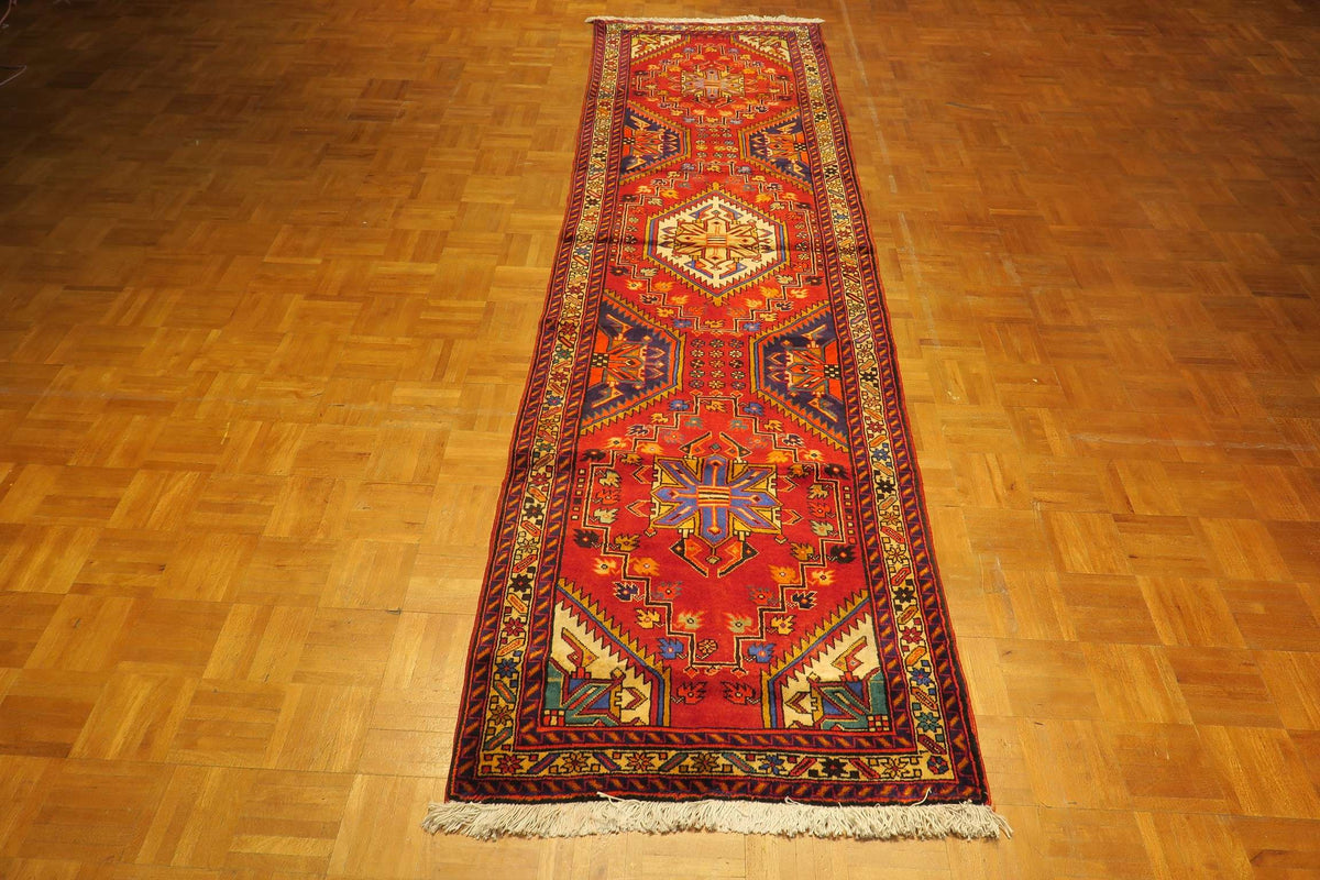 2'8'' x 10'0'' Persian Ardabil Rug