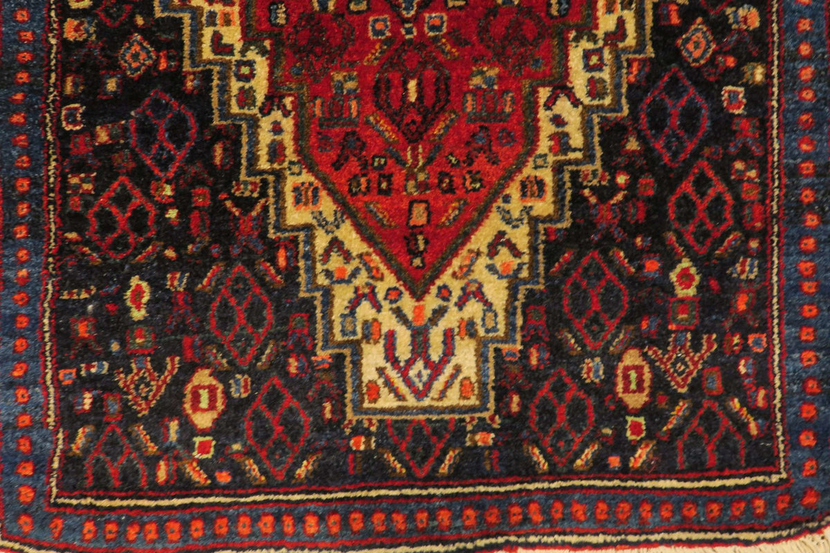 2'2'' x 3'2'' Persian Sanandaj Rug
