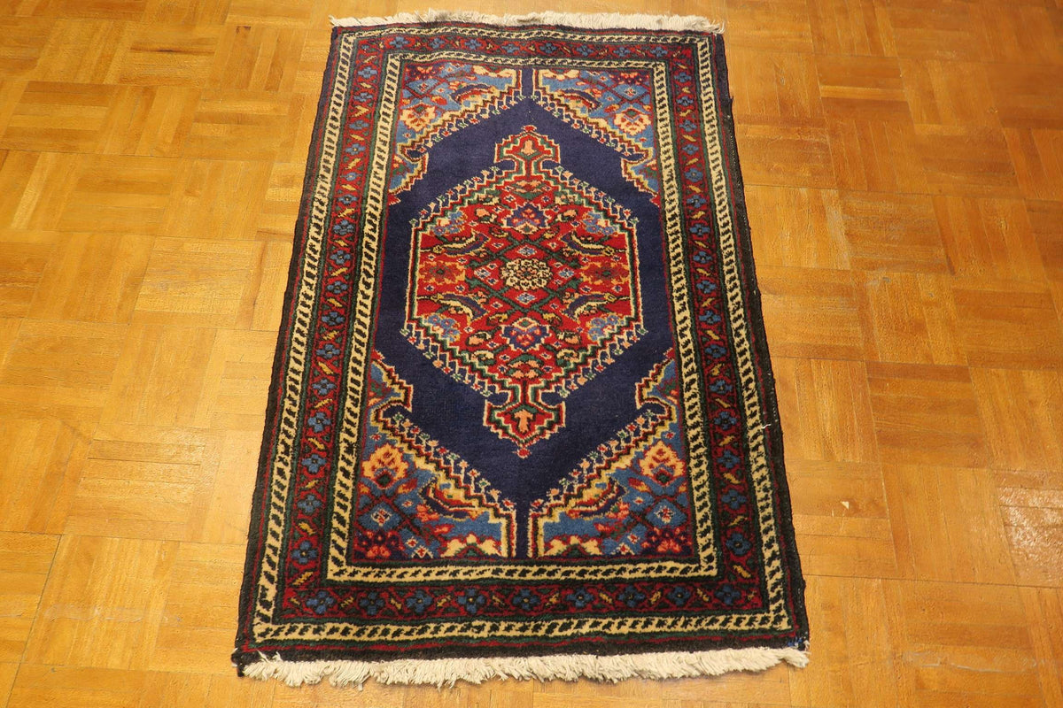 2'3'' x 3'5'' Persian Ardabil Rug
