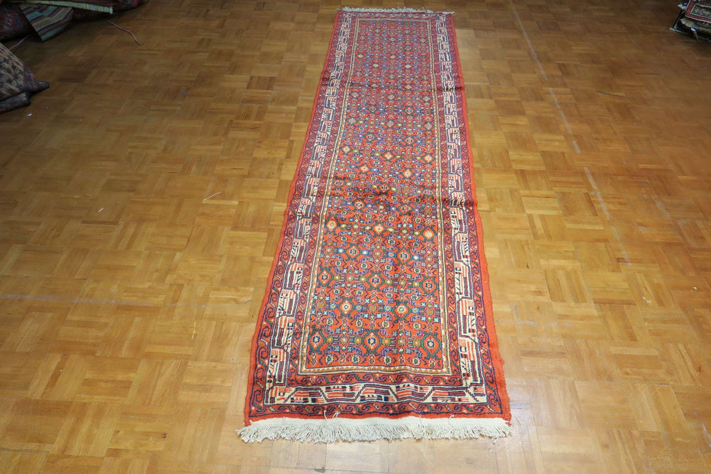 2'7'' x 9'8'' Persian Hamadan Rug