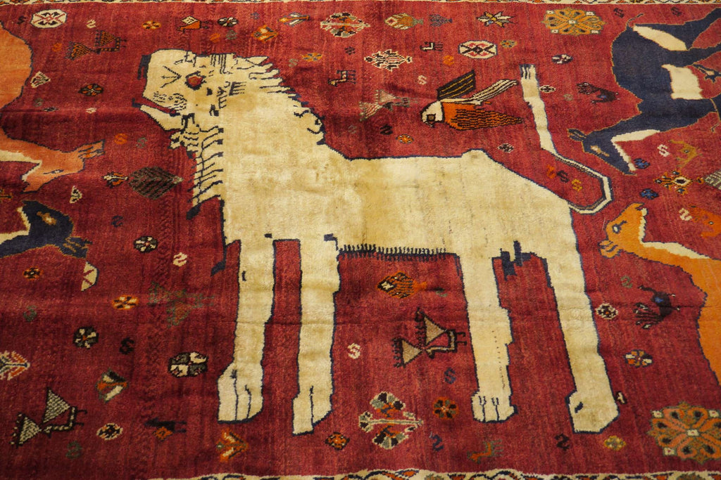 4'1'' x 6'7'' Persian Shiraz Rug