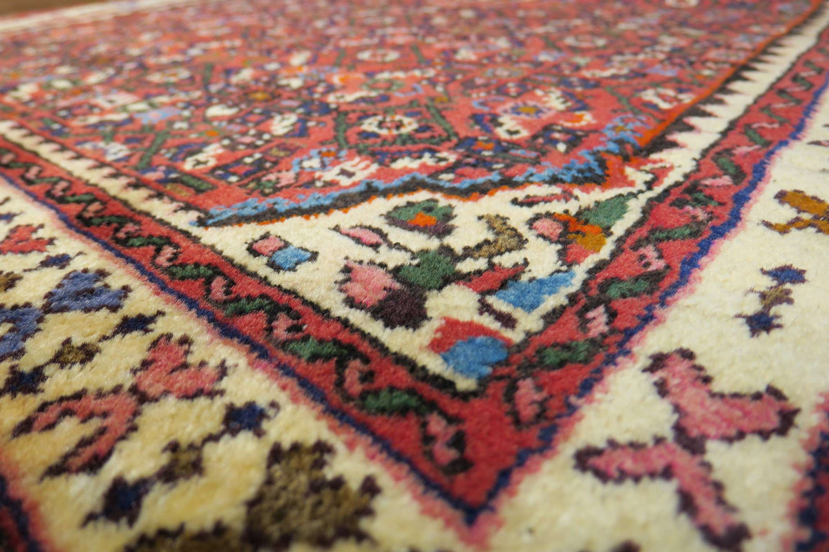 3'3'' x 4'9'' Persian Hamadan Rug