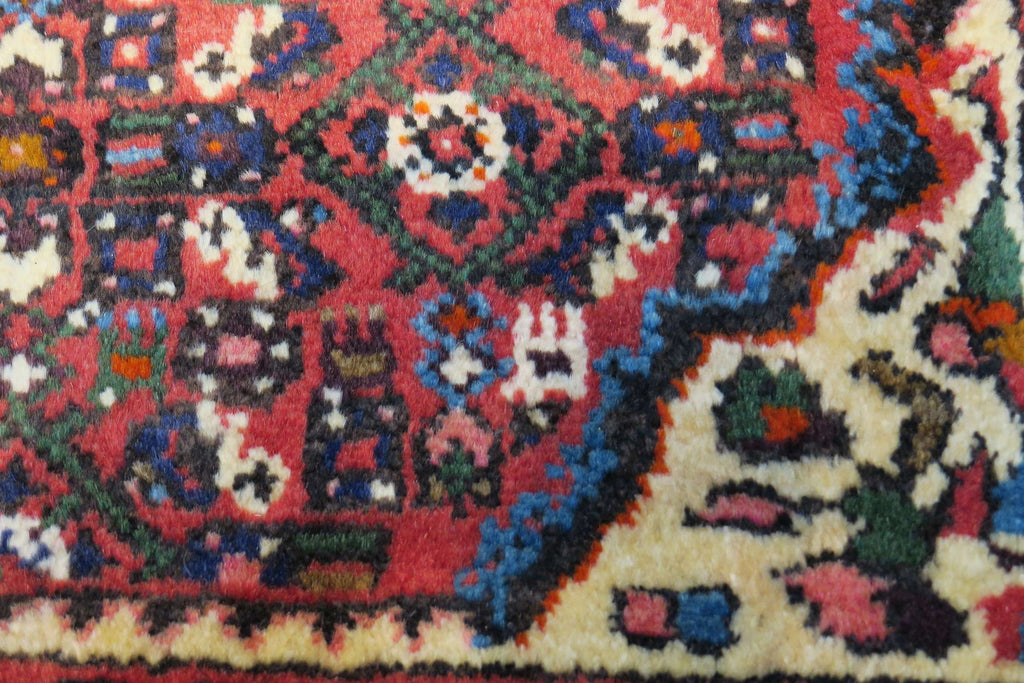 3'3'' x 4'9'' Persian Hamadan Rug