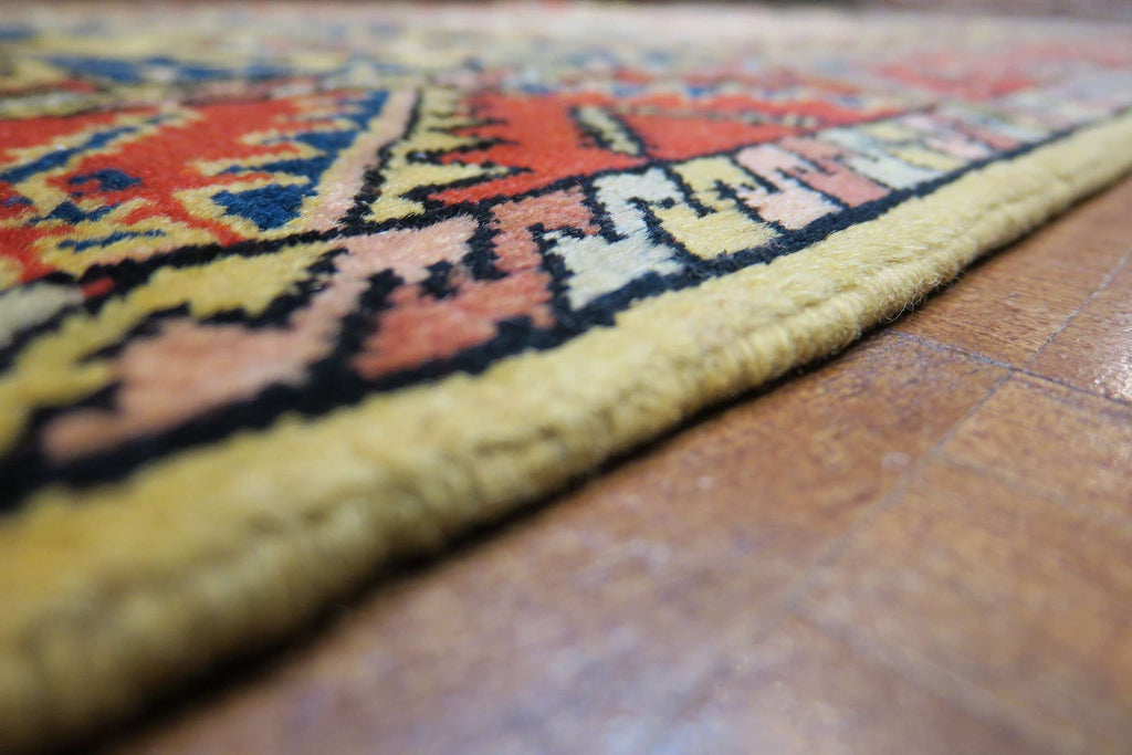 2'9'' x 5'3'' Persian Ardabil Rug