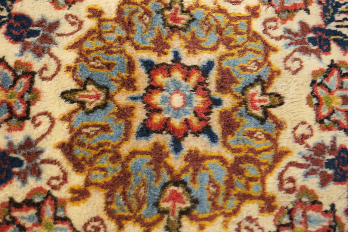 3'2'' x 4'3'' Persian Najafabad Rug