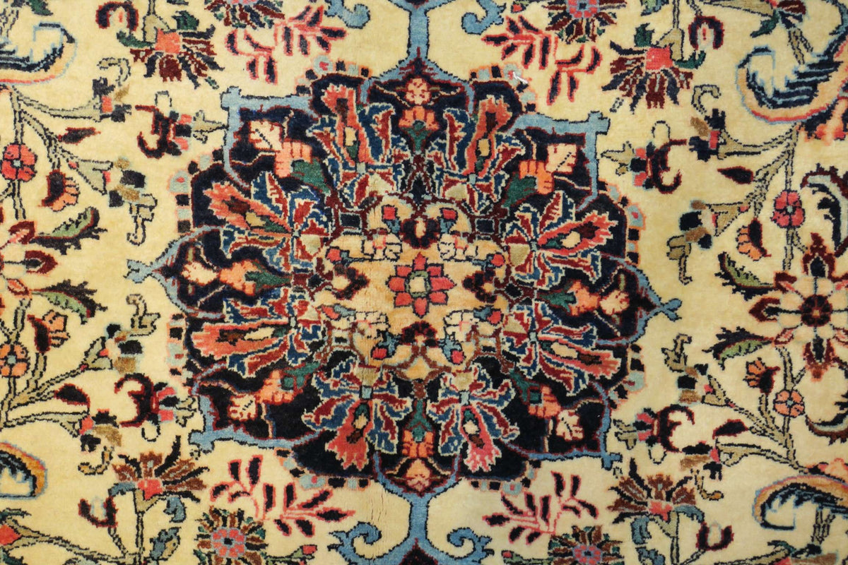 3'4'' x 4'7'' Persian Bijar Rug