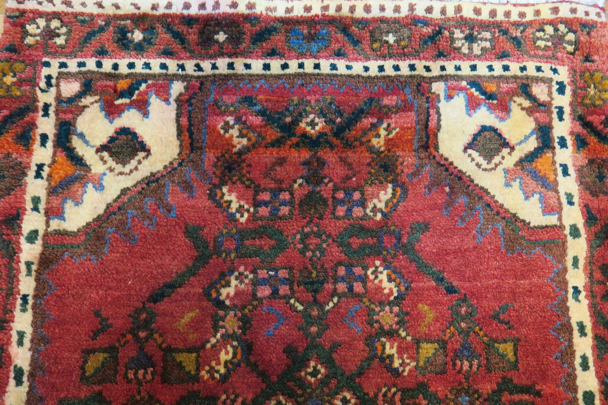 1'9'' x 6'3'' Persian Hamedan Rug