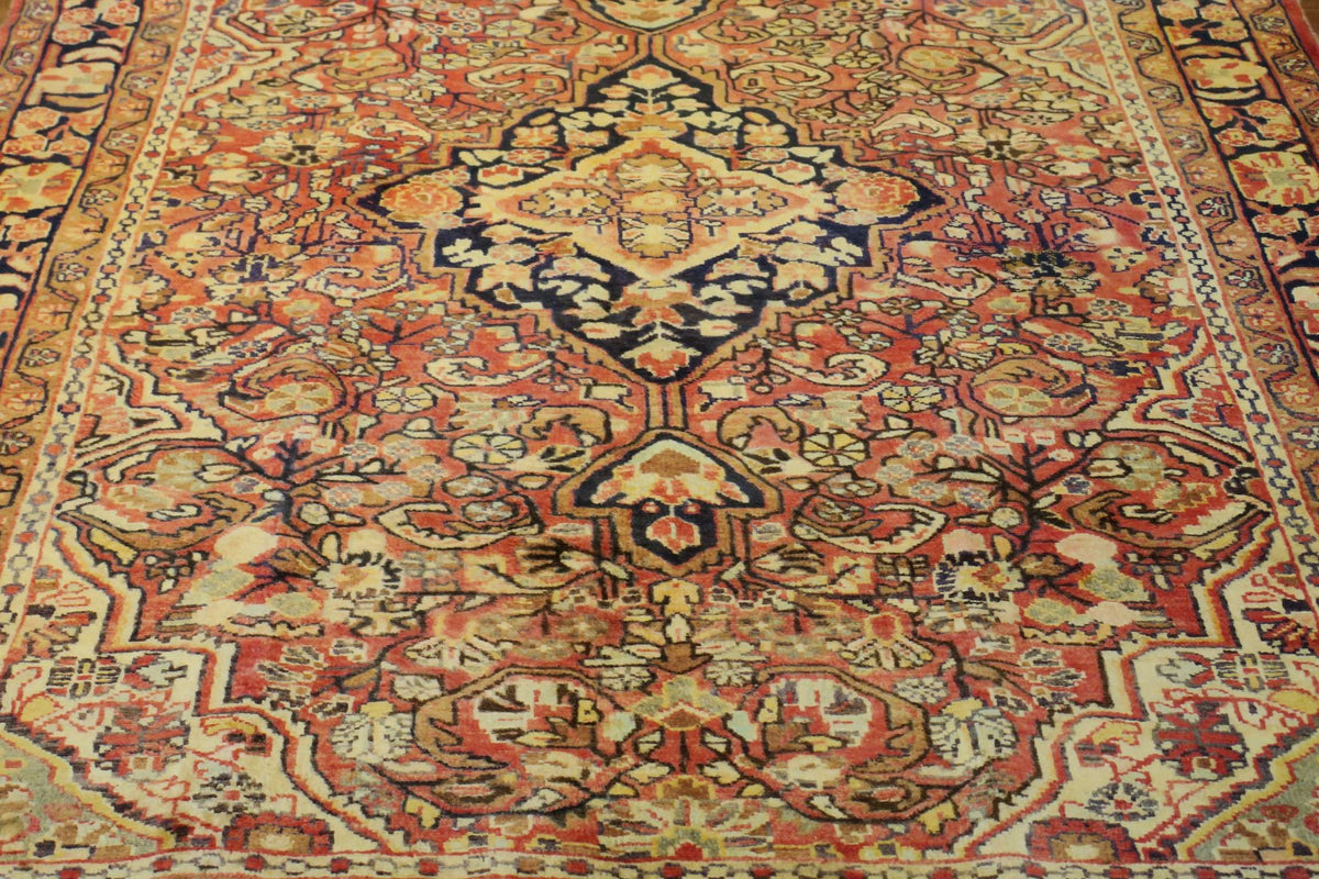 4'5'' x 7'4'' Persian Hamadan Rug