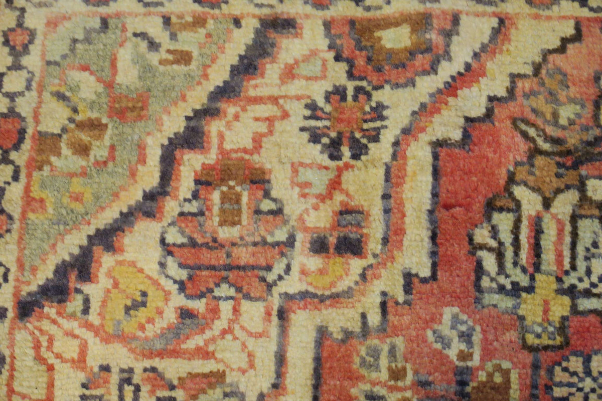 4'5'' x 7'4'' Persian Hamadan Rug