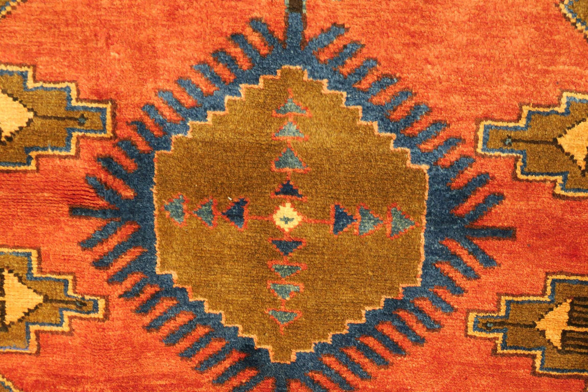 3'4'' x 6'6'' Persian Bakhtiar Rug