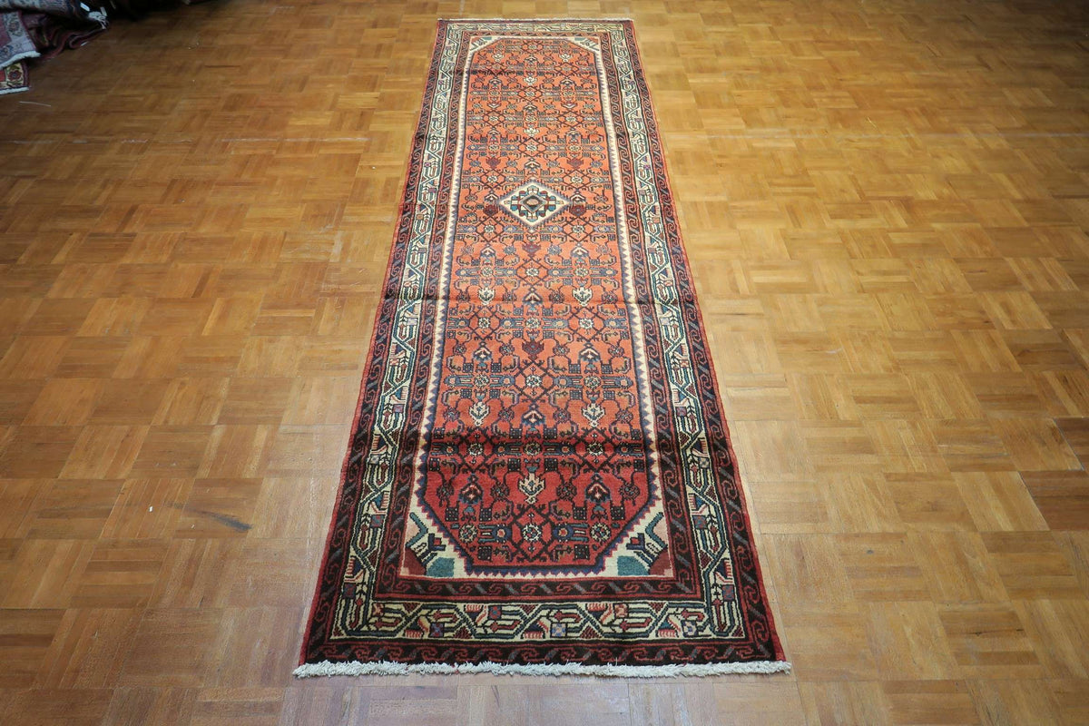 2'9'' x 9'7'' Persian Hamadan Rug