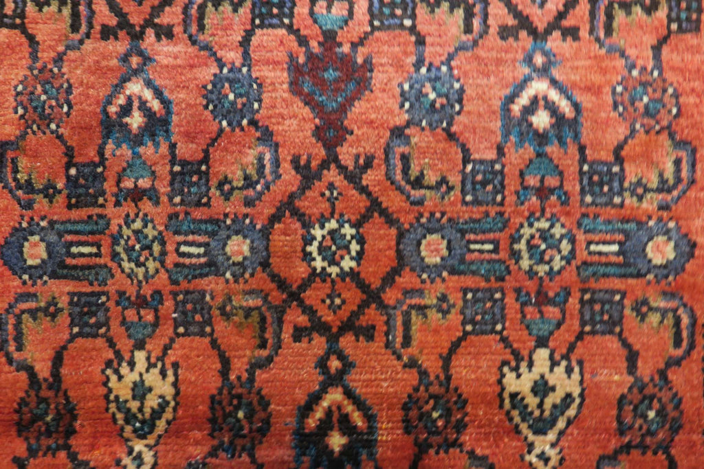 2'9'' x 9'7'' Persian Hamadan Rug