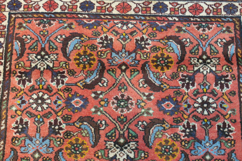 2'7'' x 3'5'' Persian Hamadan Rug