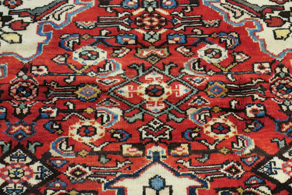 5'1'' x 6'8'' Persian Hamadan Rug