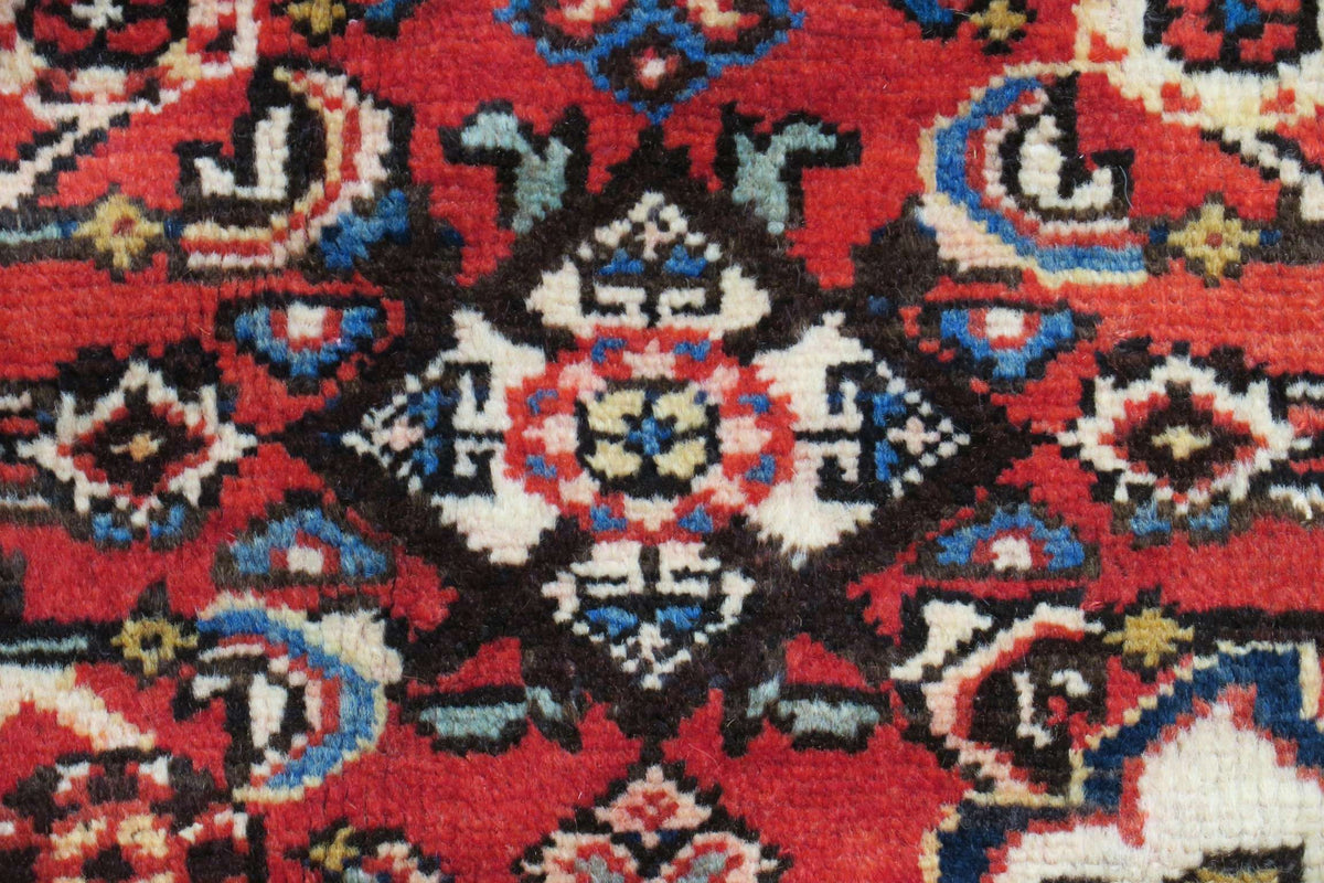 5'1'' x 6'8'' Persian Hamadan Rug