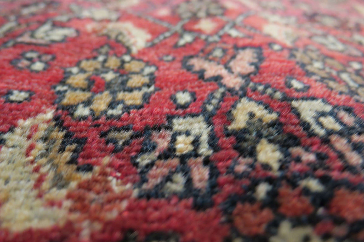 4'6'' x 7'1'' Persian Zanjan Rug