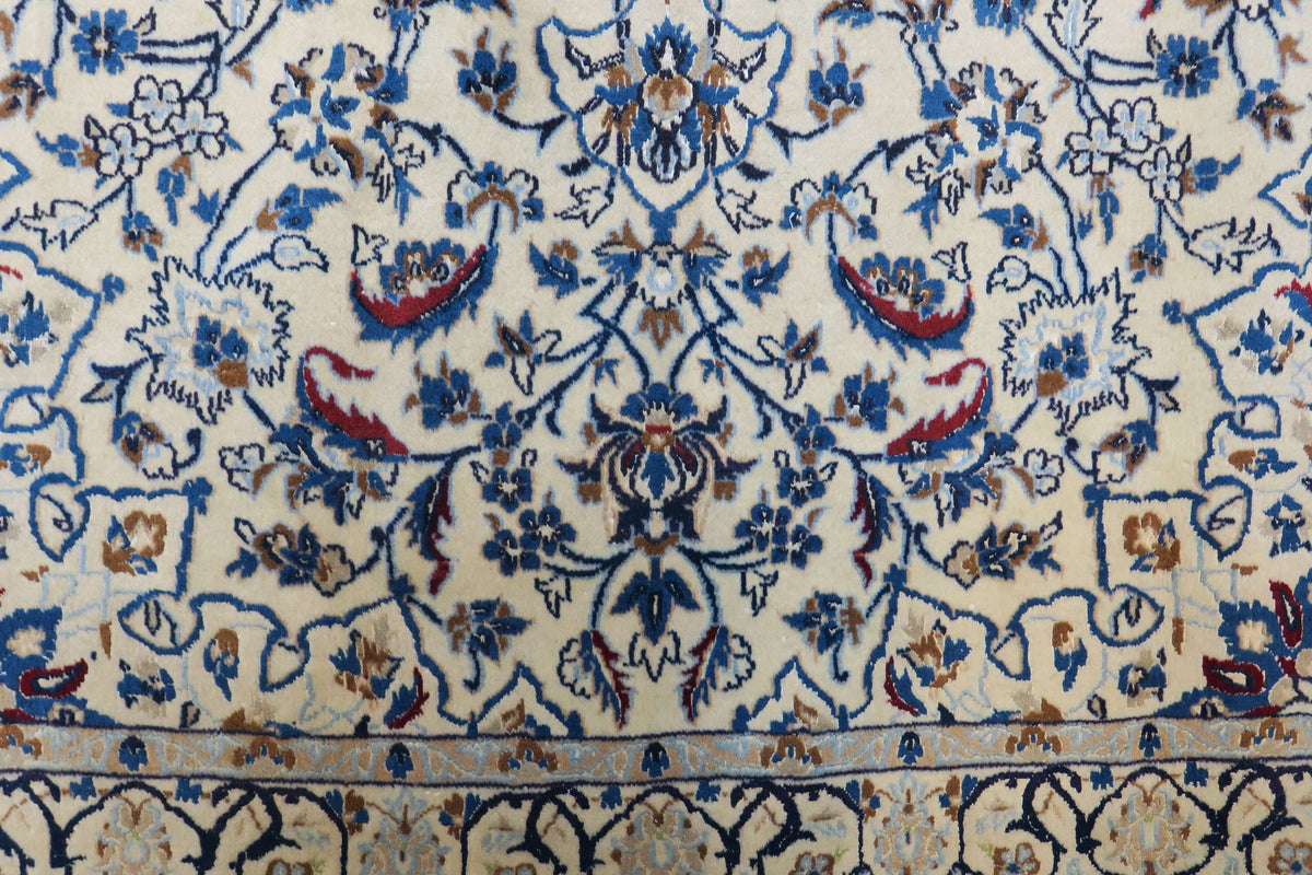 4'1'' x 5'9'' Persian Nain Rug