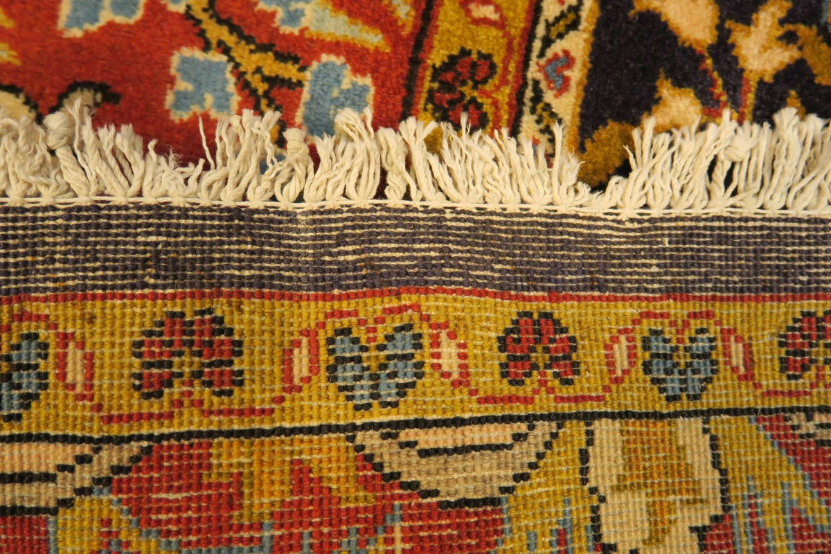 4'4'' x 7'1'' Persian Shahreza Rug