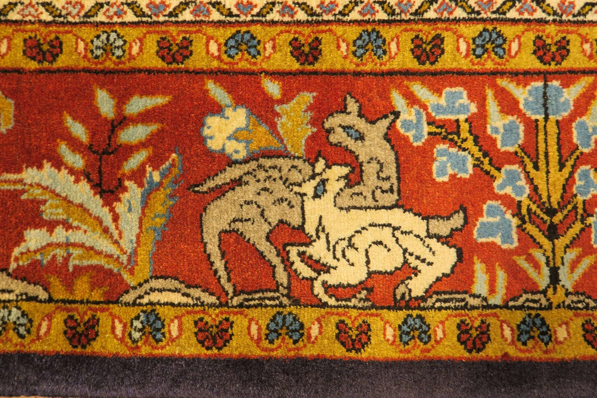 4'4'' x 7'1'' Persian Shahreza Rug