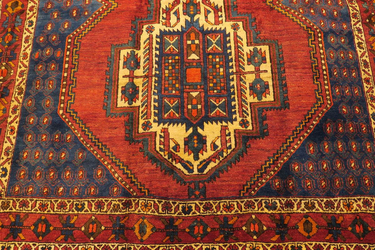 5'2'' x 6'4'' Persian Sirjan Rug