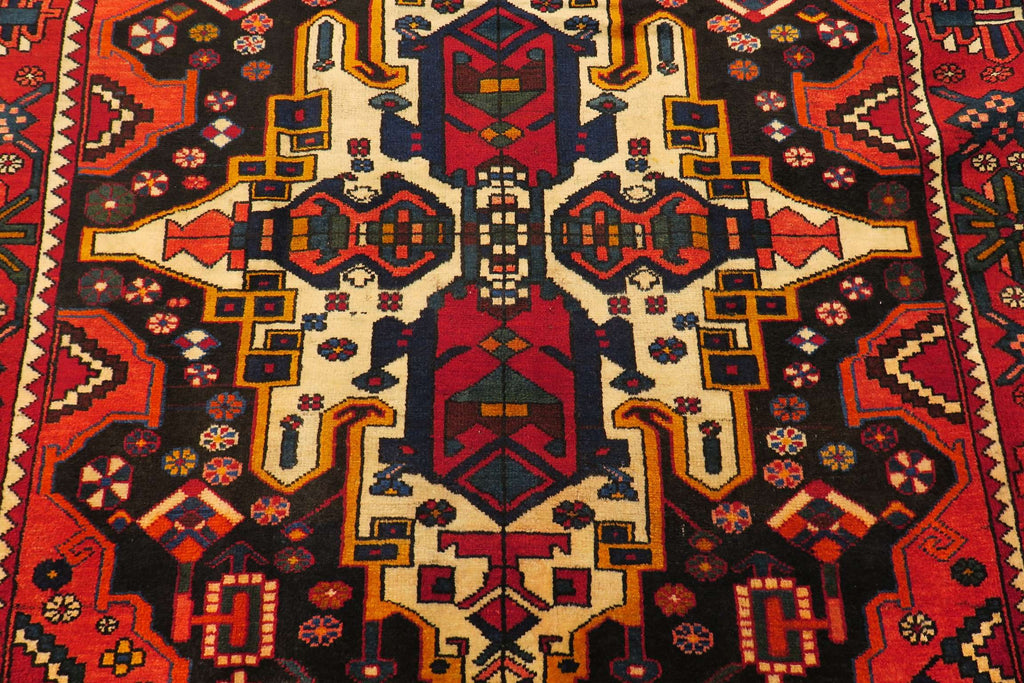 5'1'' x 7'4'' Persian Bakhtiari Rug