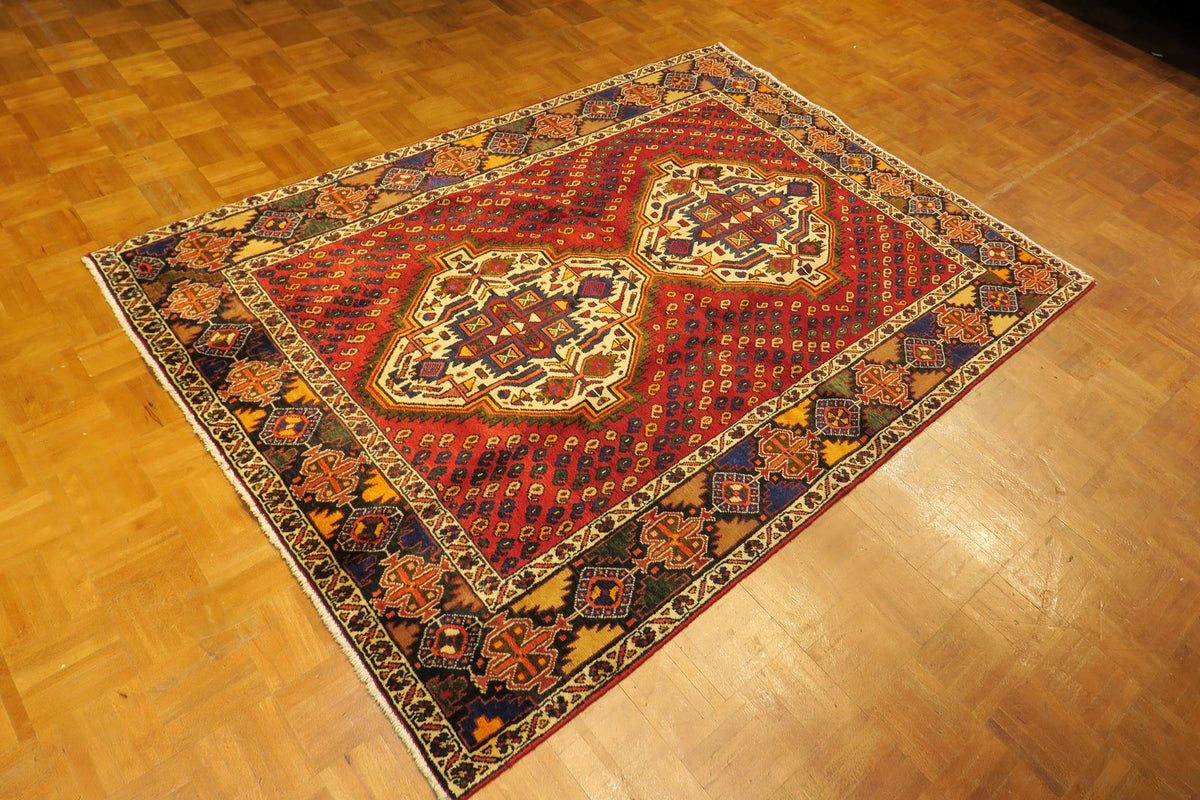 4'10'' x 6'9'' Persian Sirjan Rug