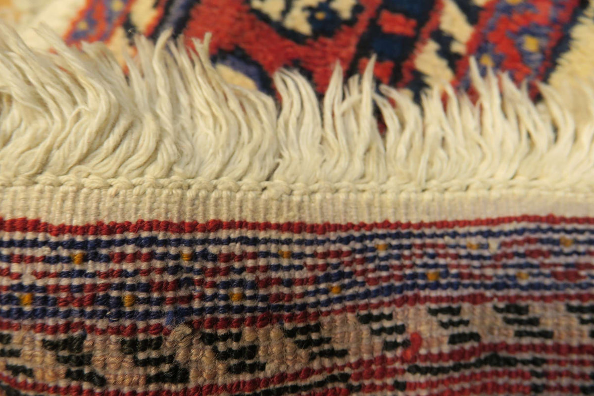 5'1'' x 6'7'' Persian Sirjan Rug