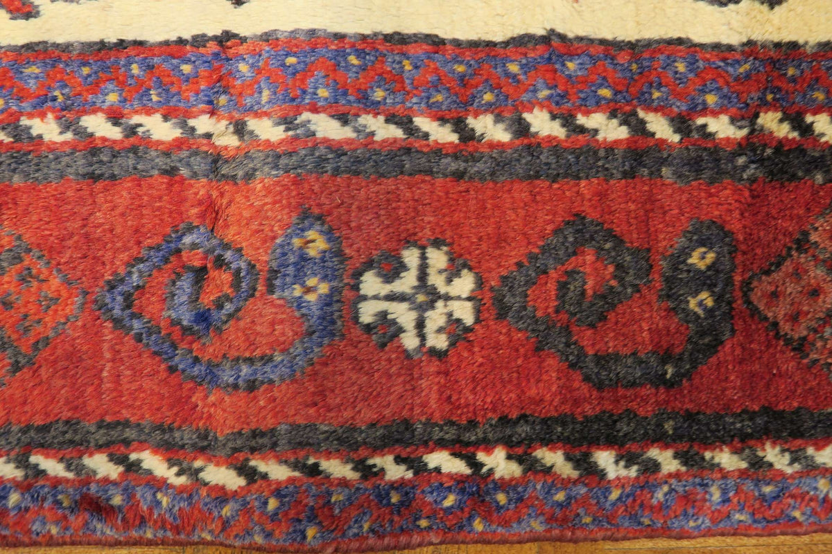 5'1'' x 6'7'' Persian Sirjan Rug