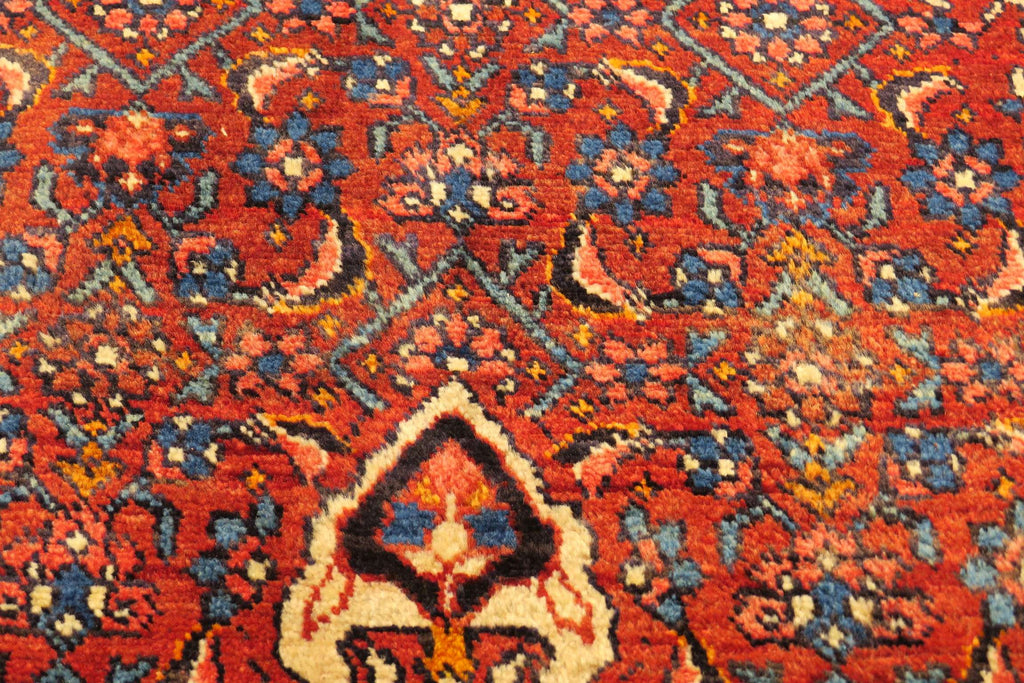 4'3'' x 7'2'' Persian Zanjan Rug